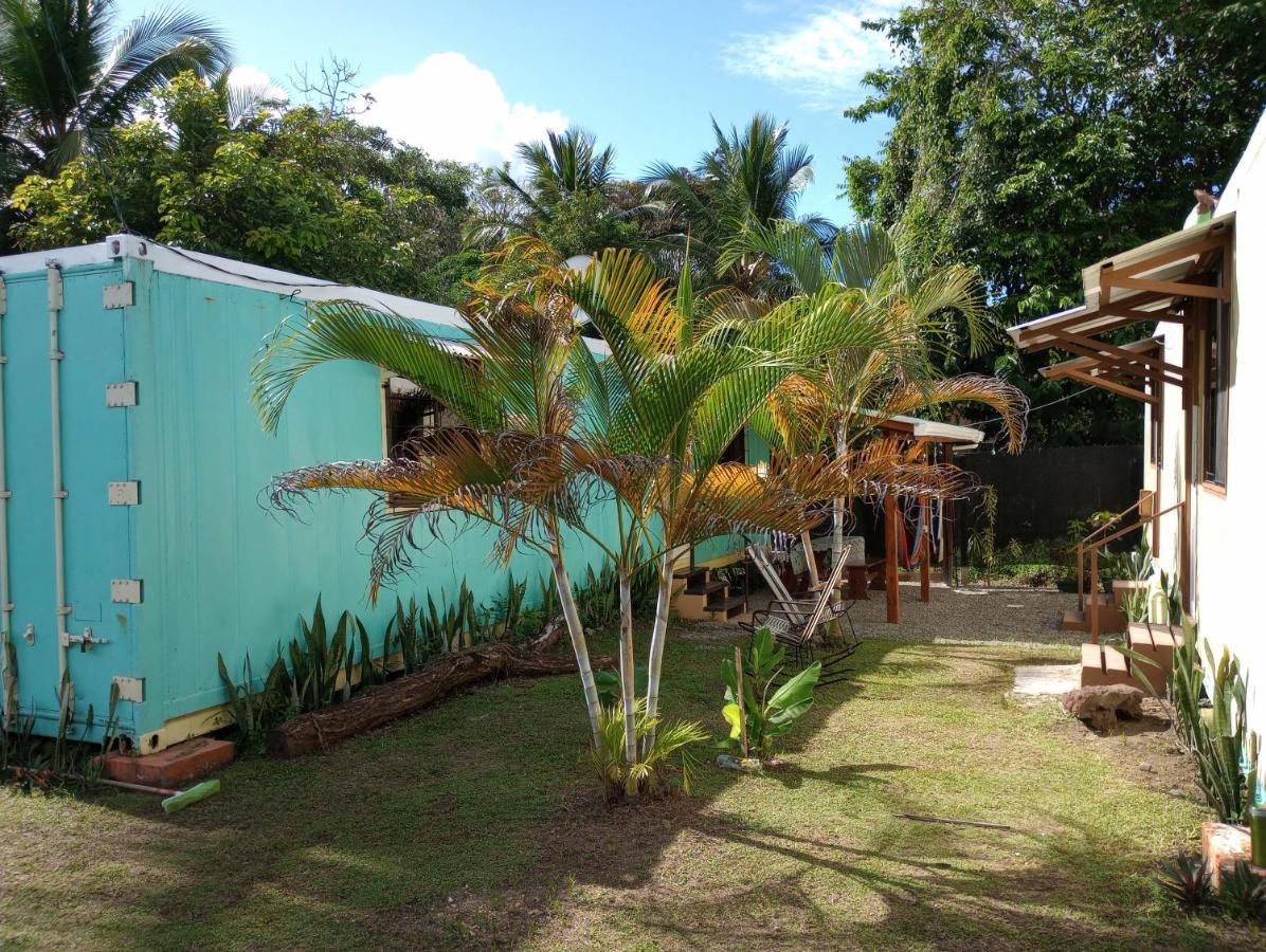 Container House Cahuita Hotel Bagian luar foto