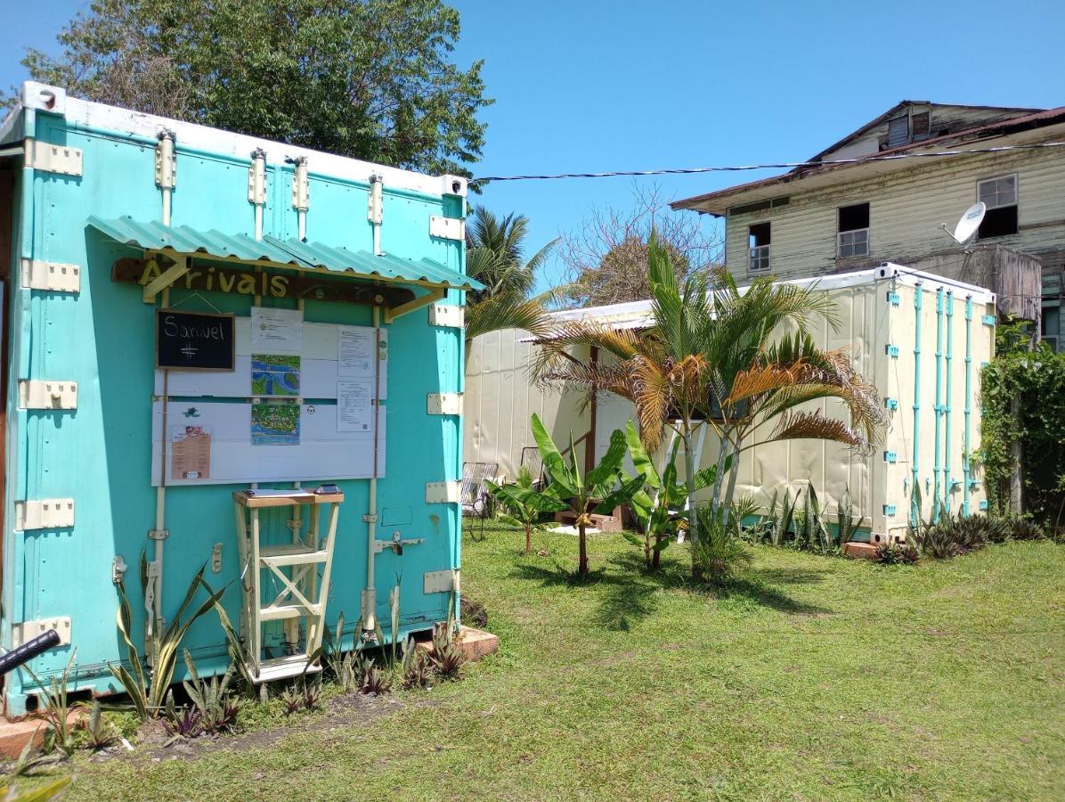 Container House Cahuita Hotel Bagian luar foto
